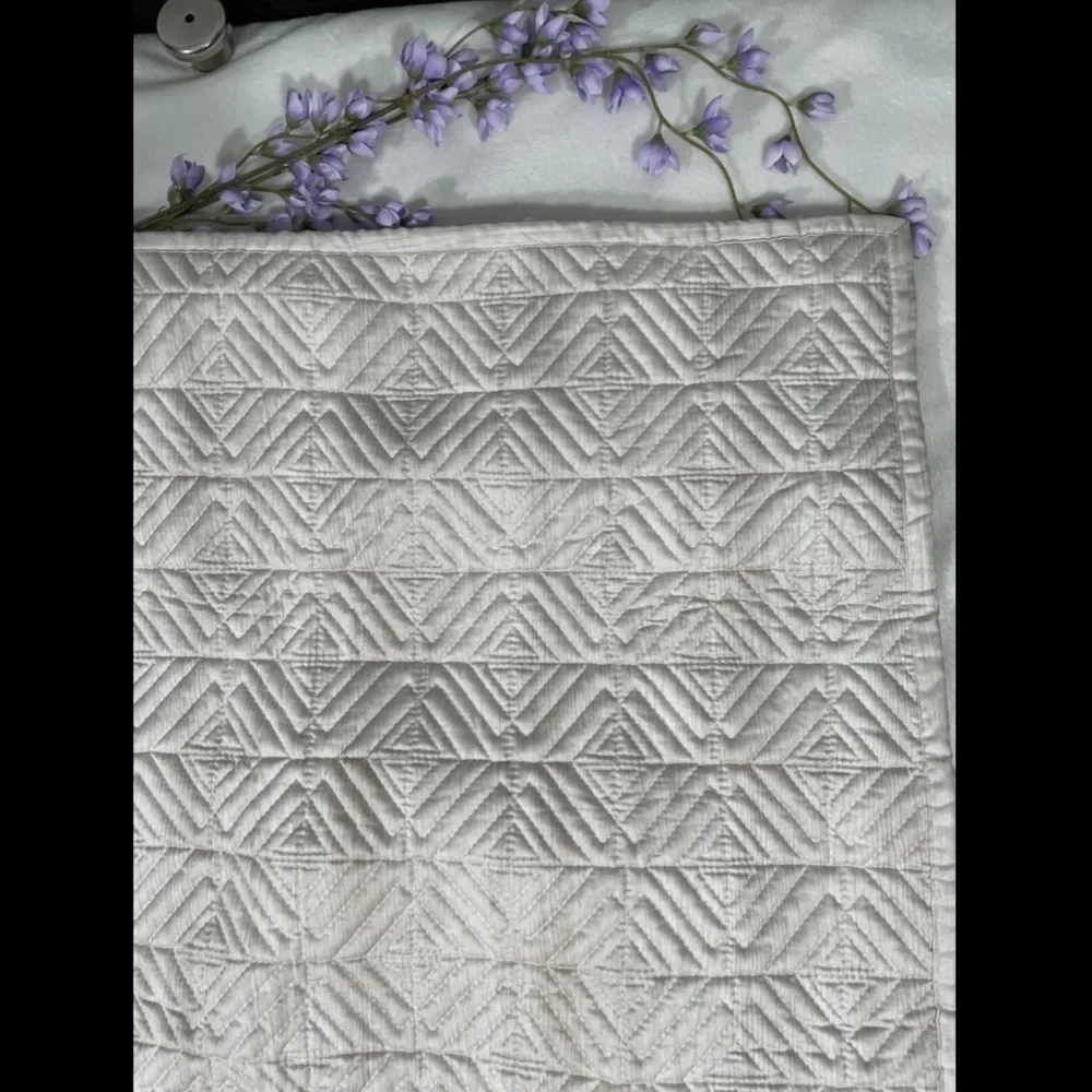 NEW Hotel Collection Woodrose Quilted 1 Euro‎ Sham